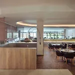 Spark By Hilton Centre