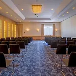Hotel Spark By Hilton Centre 4*