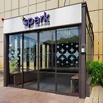 فندق Spark By Hilton Centre