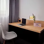 Spark By Hilton Centre وبرتال