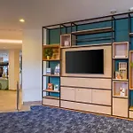 Spark By Hilton Centre 4*