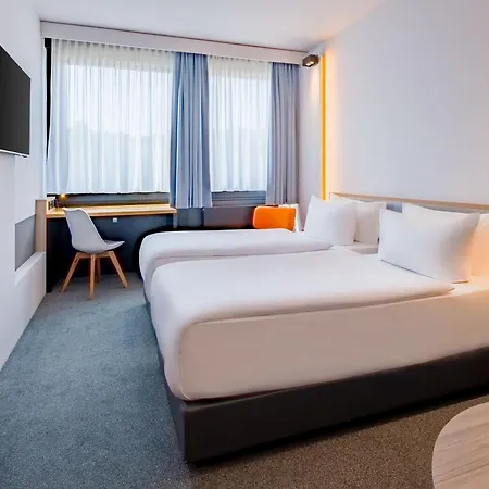 Spark By Hilton Centre Hotel 4*