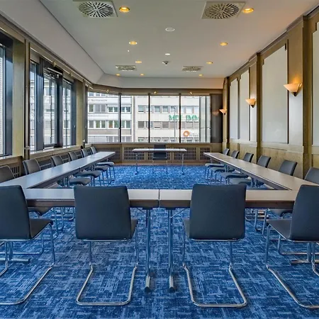 Spark By Hilton Centre 酒店