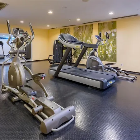 فندق Spark By Hilton Centre وبرتال