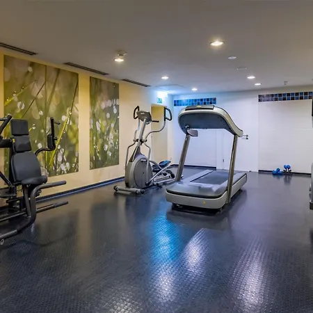Spark By Hilton Centre 4*