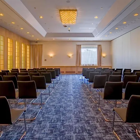 Hotel Spark By Hilton Centre 4*