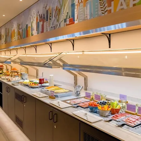酒店 Spark By Hilton Centre 4*