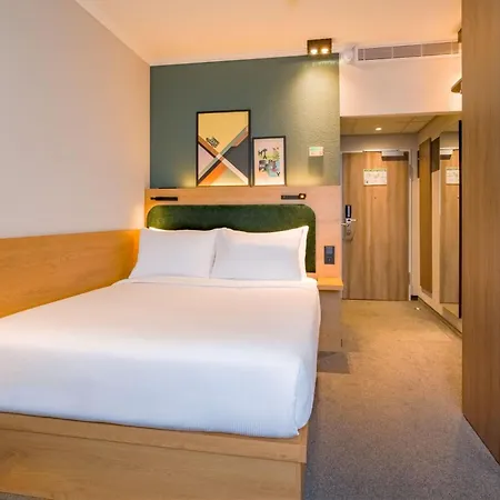 Spark By Hilton Centre 4* 伍珀塔尔
