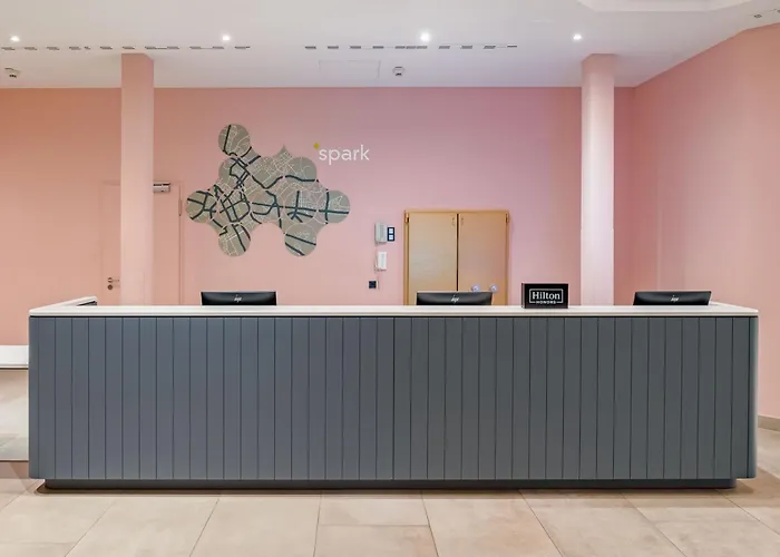 Hotel Spark By Hilton Centre 4*