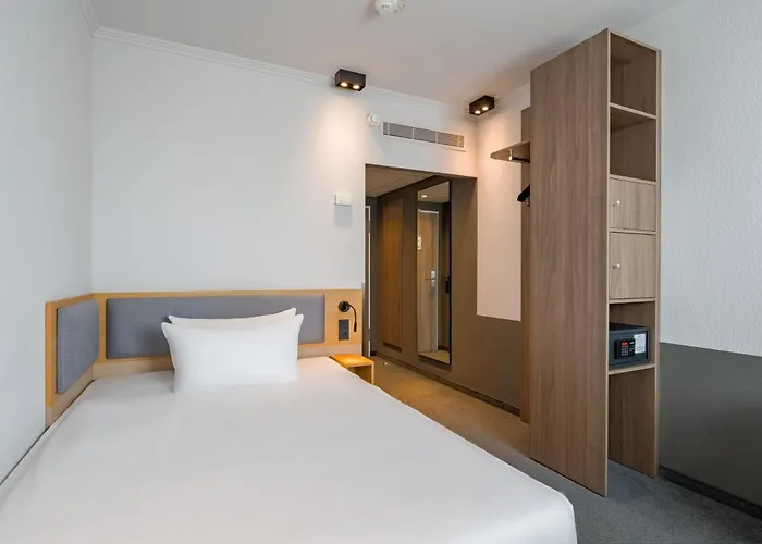 Spark By Hilton Centre 4* Wuppertal