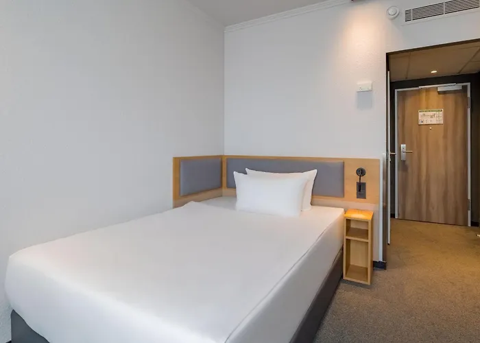 Spark By Hilton Centre 酒店 伍珀塔尔