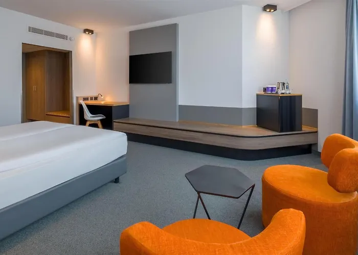 酒店 Spark By Hilton Centre 4*