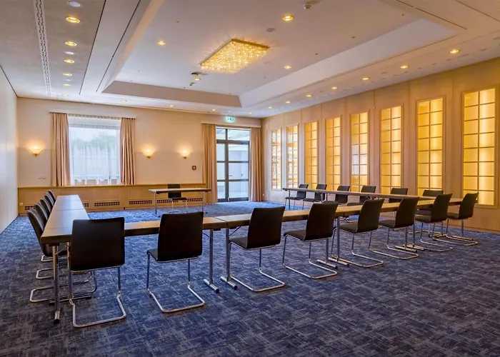 Hotel Spark By Hilton Centre 4*