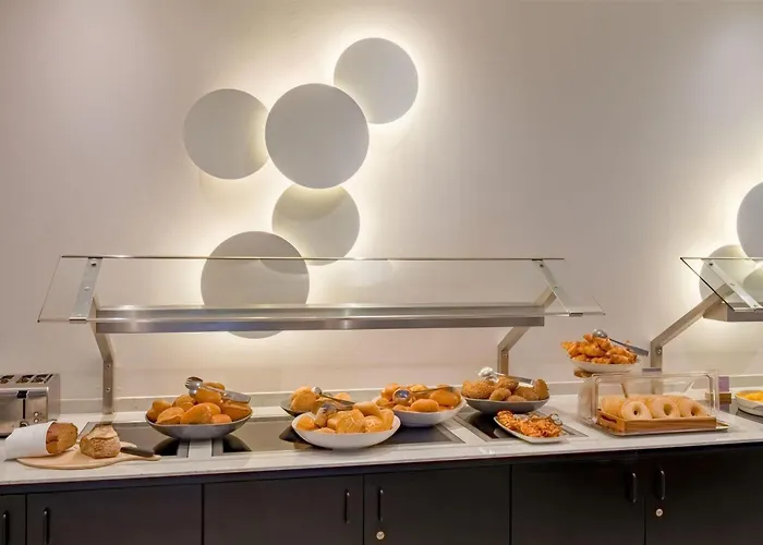 Spark By Hilton Centre 伍珀塔尔