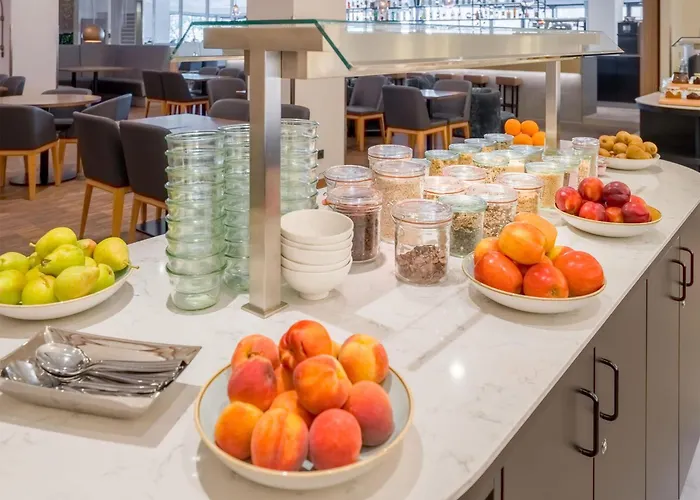 Spark By Hilton Centre