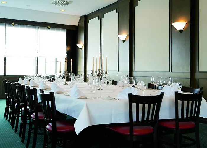 Spark By Hilton Centre