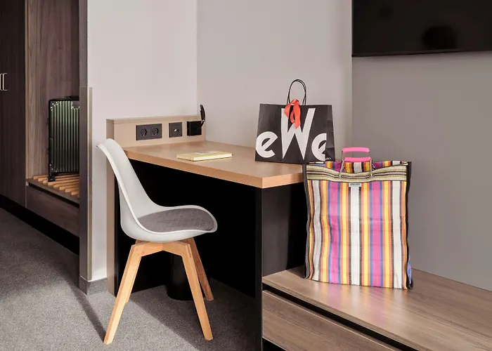 Spark By Hilton Centre