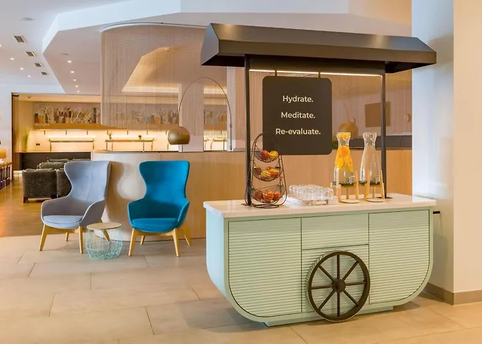 Spark By Hilton Centre Hotel 4*